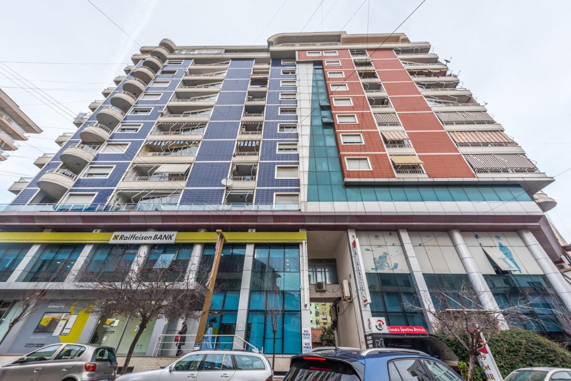 Sky Apartments Durrës Esterno foto
