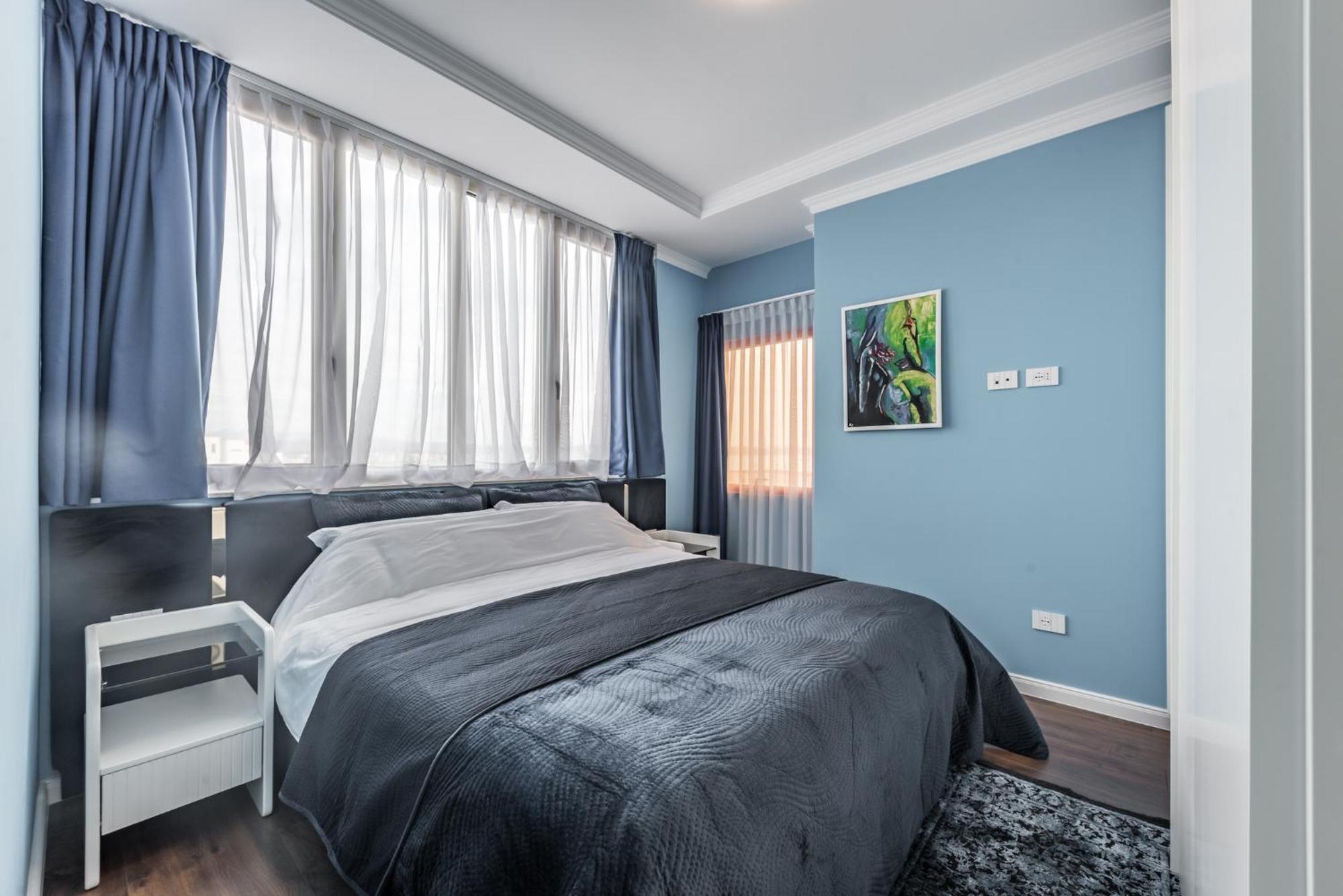 Sky Apartments Durrës Esterno foto