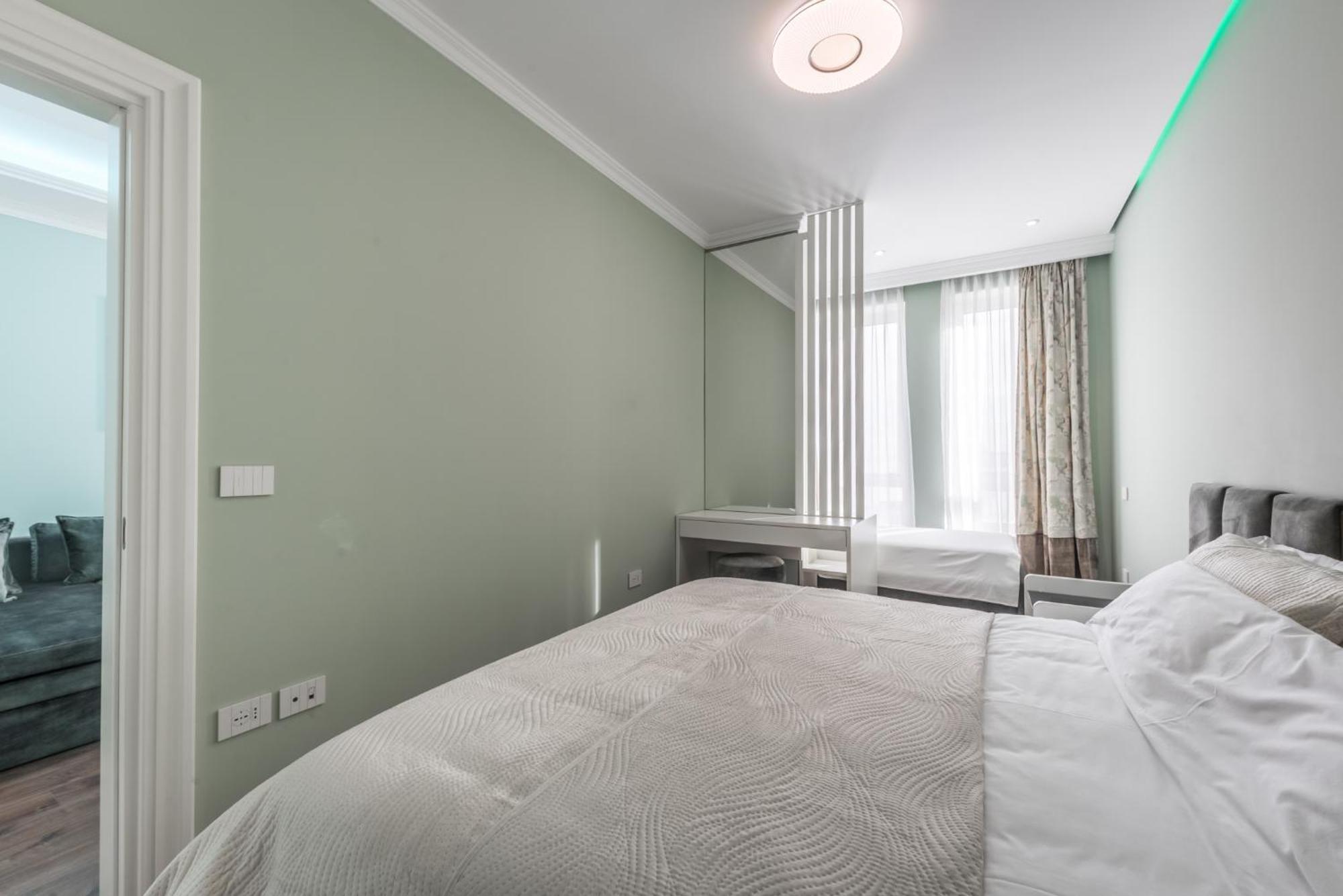 Sky Apartments Durrës Esterno foto